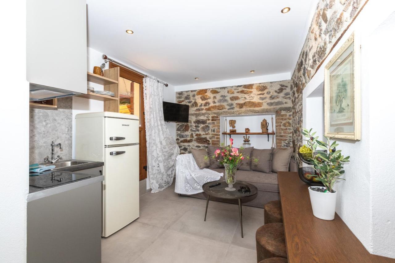 Nymphes House Pefkochori Villa Екстериор снимка